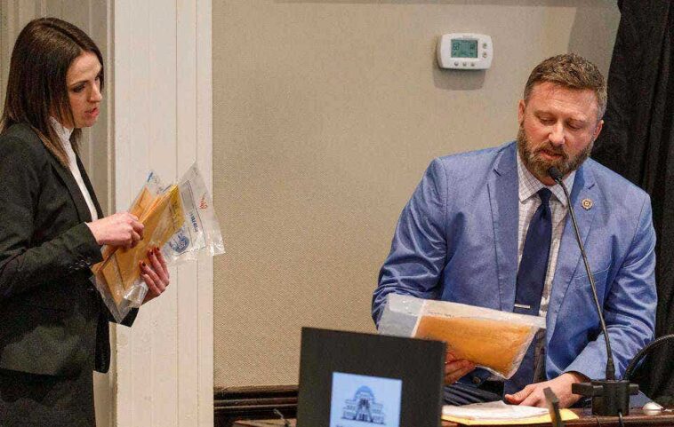 former-sled-investigator-who-testified-at-alex-murdaugh-trial-fired-from-charleston-county-sheriff’s-office