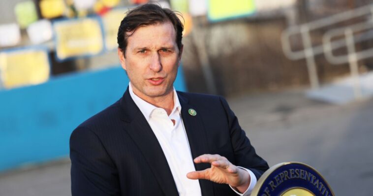 coffee-shop-in-nyc-in-full-retreat-after-hateful-attack-on-jewish-congressman-backfires-in-every-way-possible