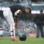 luis-arraez-leaves-sf-giants-game-in-potential-blow-to-trade-deadline-haul