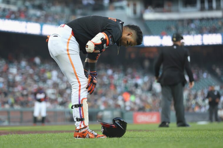 luis-arraez-leaves-sf-giants-game-in-potential-blow-to-trade-deadline-haul
