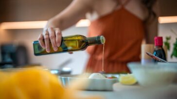 one-common-type-of-fat-may-increase-diabetes-risk,-while-another-helps-fight-it