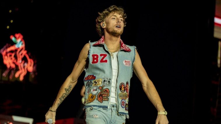 country-star-bailey-zimmerman-burned-bandmates-and-shoved-guitarist-before-trashing-hotel-room,-affidavit-says