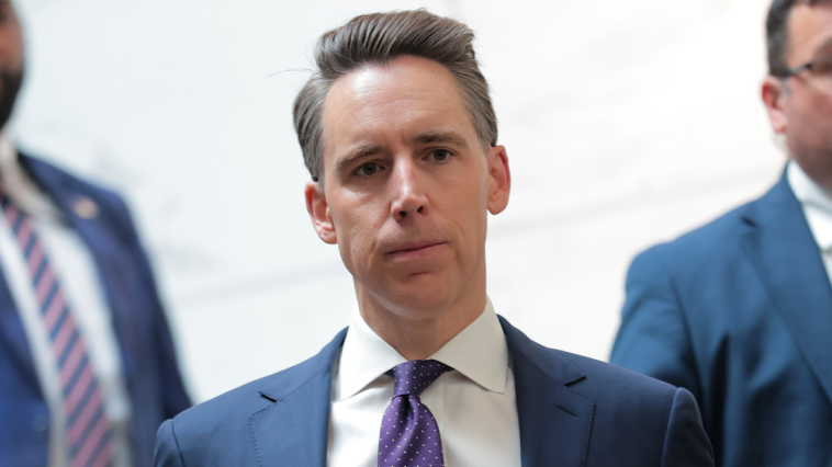 exclusive:-hawley-pushes-new-legislation-to-save-rural-emergency-rooms-from-‘breakneck’-closures
