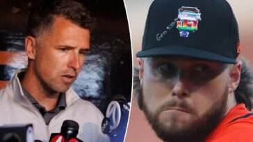 buster-posey-ruthlessly-mocked-by-all-sides-of-pride-night-debate-after-pr-disaster