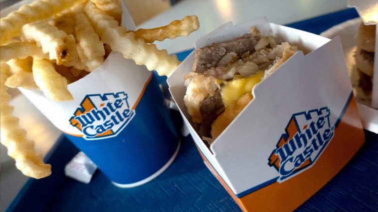 woman-mourns-the-loss-of-beloved-white-castle-in-queens;-will-pull-at-your-heartstrings