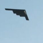 epic:-b-2-stealth-bomber-flies-over-trump-rally-at-the-great-american-state-fair-(video)