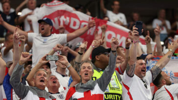brits-visiting-us.-for-first-time-for-world-cup-apologize-to-americans:-‘we-owe-america-a-huge-apology’