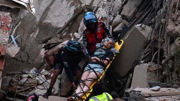 structures-collapse-as-7.1-magnitude-earthquake-hits-venezuela