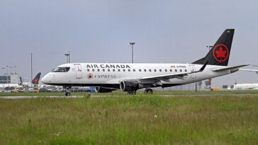 air-canada-flight-with-61-passengers-diverts-to-boston-after-captain-is-removed-from-cockpit-midair