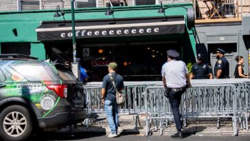 protesters-gather-outside-coffee-shop-that-banned-jewish-congressman-over-israel-support