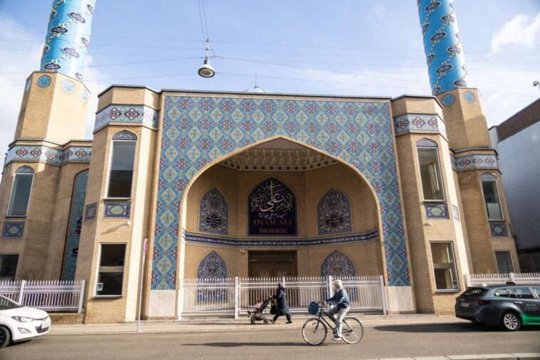 european-country-moves-to-ban-islamic-call-to-prayer