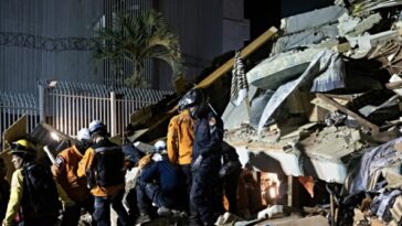 trump:-us.-ready-to-help-venezuela-as-death-toll-rises-after-deadly-earthquakes
