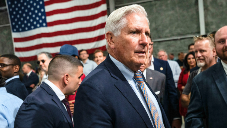 ny-socialist-surge-could-push-dem-voters-to-defect,-gop-governor-candidate-predicts