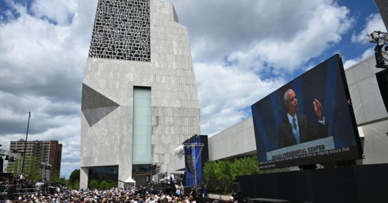obama-presidential-library-betrays-black-visitors,-issues-wildly-racist-demand-on-website-–-at-least-we’ve-been-told-it’s-racist