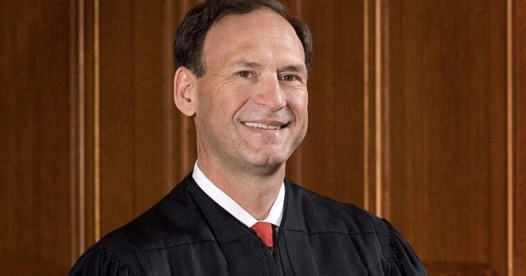 justice-samuel-alito-delivers-impromptu-response-to-sonia-sotomayor-after-she-reads-her-stupid-dissent-from-the-bench-in-landmark-asylum-seeker-case