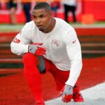 ex-nfl-player-doug-martin’s-family-sue-oakland-police,-allege-restraint-asphyxia-in-fatal-mental-health-crisis