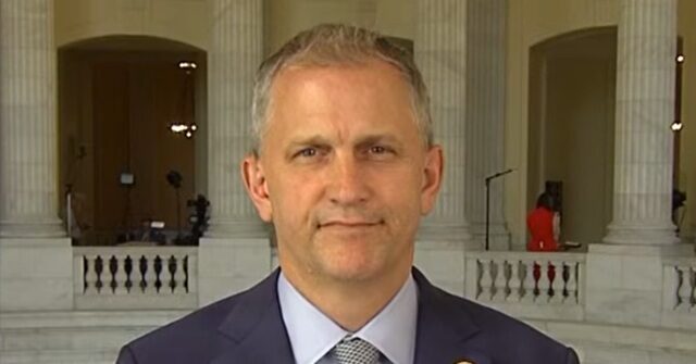 dem-rep-casten:-‘delighted’-dem-sen.-murphy’s-talking-about-$25-minimum-wage