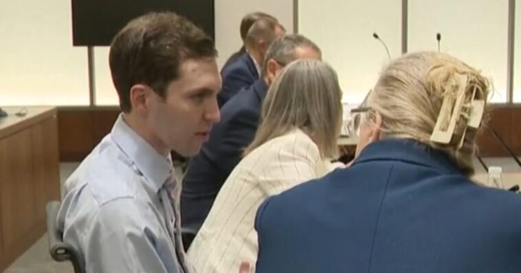 judge-holds-county-prosecutor-in-contempt-for-violating-publicity-order-but-denies-tyler-robinson’s-request-to-strike-death-penalty-from-charlie-kirk-murder-case