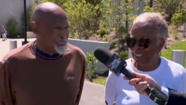 “being-black”-–-obama-presidential-center-visitors-can’t-name-one-of-barack-obama’s-accomplishments-(video)