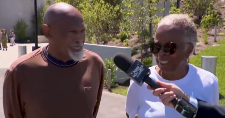 “being-black”-–-obama-presidential-center-visitors-can’t-name-one-of-barack-obama’s-accomplishments-(video)
