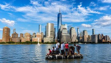cubans-living-in-nyc-begin-boarding-rafts-to-escape-communism-again