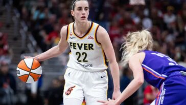 caitlin-clark-out-against-sparks-with-fever-injury-return-uncertain