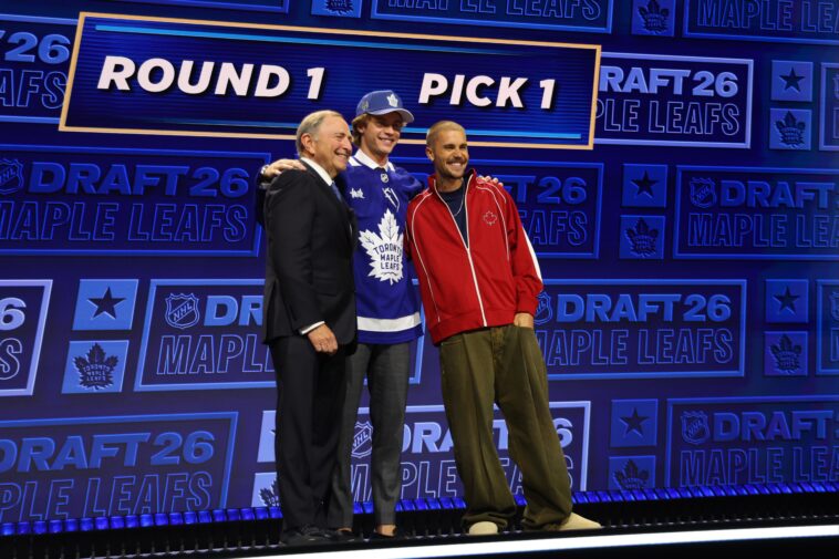 justin-bieber-announces-maple-leafs’-gavin-mckenna-draft-pick-—-not-everyone-was-happy-about-it