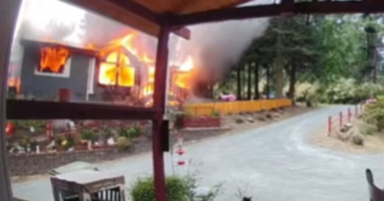 house-containing-hundreds-of-pounds-of-fireworks-explodes-during-fire-–-total-destruction-(video)