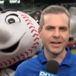 mr.-met-dances-behind-steve-gelbs-during-carlos-mendoza-segment-in-awkward-scene