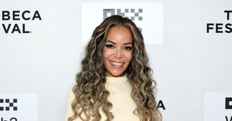 immigration-numbers-crush-sunny-hostin’s-glass-half-empty-view-of-america