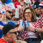 croatian-world-cup-fans-take-over-philadelphia-and-invade-some-couple’s-wedding-photos