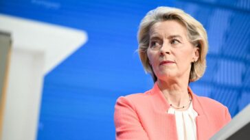 global-elitism-at-work:-amid-heatwave,-european-commission-shuts-off-ac-–-but-only-for-lower-level-workers