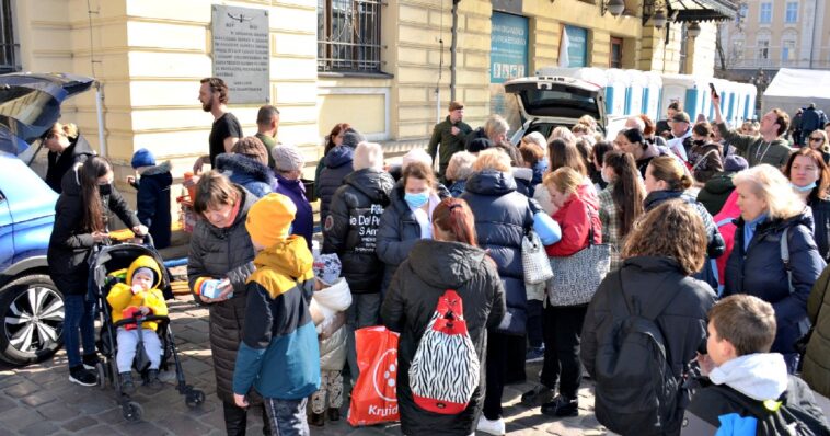 european-union-extends-temporary-protection-status-for-ukrainian-refugees,-but-leave-military-age-men-out-of-it