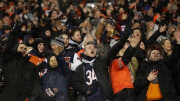 the-chicago-bears-are-getting-a-hallmark-movie,-and-here’s-a-very-good-idea-for-the-plot