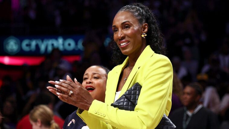 lisa-leslie-says-wnba-officials-‘got-to-do-better’-after-alyssa-thomas-shoved-fist-into-caitlin-clark’s-throat