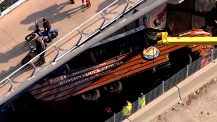 at-least-6-people-injured-after-boston-duck-boat-overturns-near-entrance-to-popular-tourist-attraction