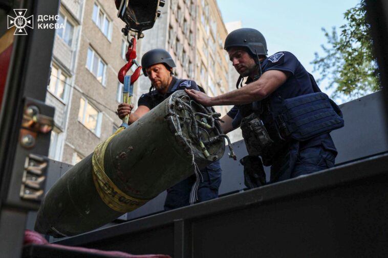 at-least-2-dead-after-ukraine-drone-assault-sets-fire-to-major-oil-refinery-in-russia:-report