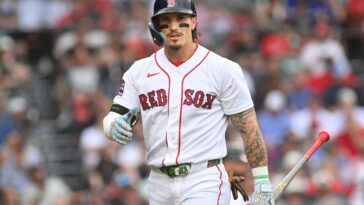 jarren-duran-confronts-‘chirping’-yankees-fan-in-red-sox-star’s-latest-spectator-altercation