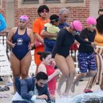 video:-ny-mayor-mamdani-jumps-fully-clothed-into-public-pool-then-demands-apology-from-top-republican