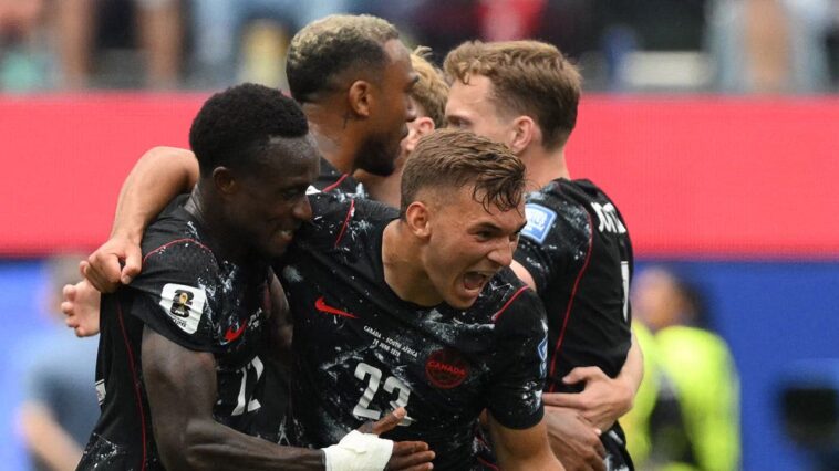 canada-scores-in-92nd-minute-to-earn-first-world-cup-knockout-stage-victory-over-south-africa