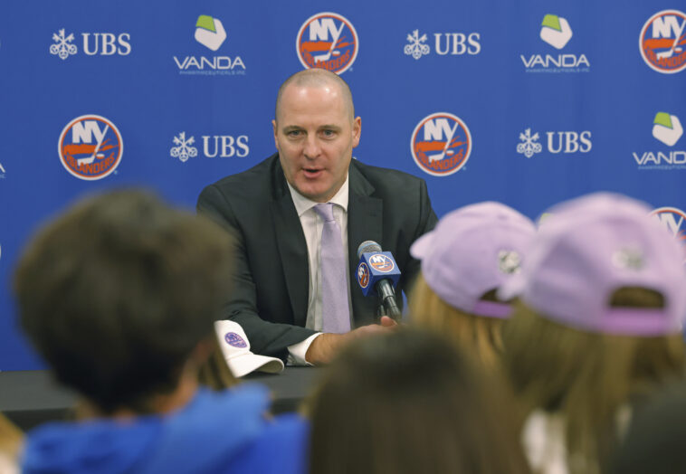 mathieu-darche-has-an-islanders-line-he-won’t-cross-—-and-it’s-leading-to-a-quiet-offseason