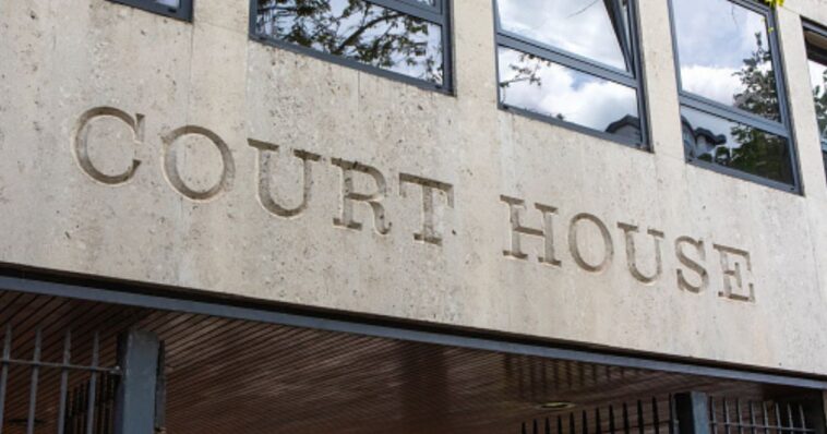 court-rules-in-favor-of-two-flight-attendants-fired-for-questioning-the-equality-act