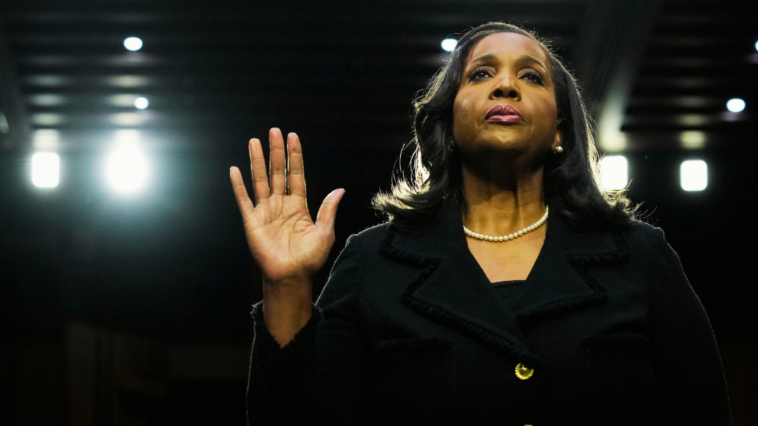 who-is-lisa-cook?-the-central-bank-governor-at-the-heart-of-the-supreme-court’s-trump-fed-showdown