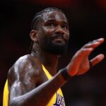 deandre-ayton-picks-up-$8.1m-player-option-with-lakers