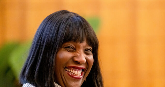supreme-court-blocks-trump’s-bid-to-remove-fed-governor-lisa-cook
