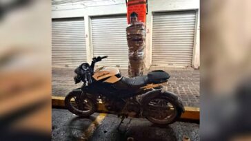 ‘mexican-batman’-sought-by-police-after-taping-suspected-motorcycle-thieves-to-lampposts