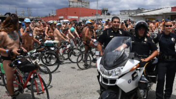 los-angeles:-man-arrested-for-allegedly-shooting-naked-people-with-bb-gun
