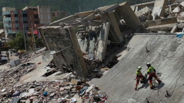 venezuela-earthquake:-nearly-1,500-dead,-over-50,000-estimated-missing