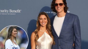dodgers-star-tyler-glasnow’s-bikini-clad-wife-meghan-flaunts-pregnant-belly-during-beach-day