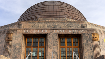 cbs-crew-attacked-by-multiple-men-near-chicago-museum,-suspects-arrested:-police
